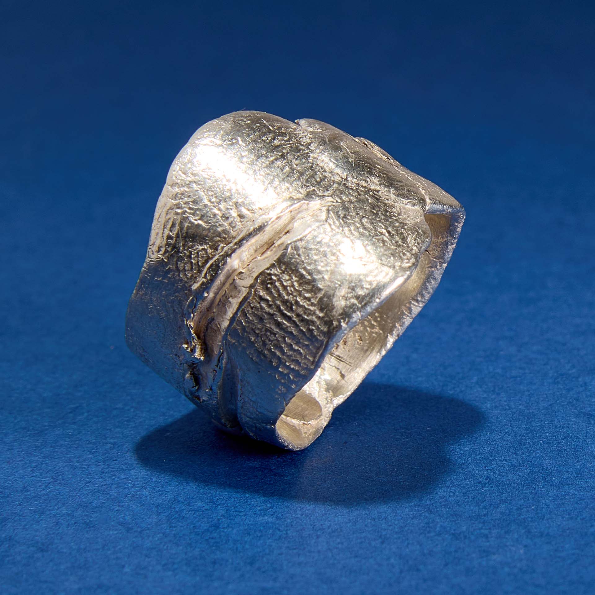 09-26-Joyas Fede-(09-10-21) Anillo de plata creado artesanalmente pieza única