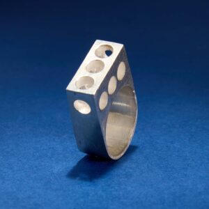 Anillo de plata creado artesanalmente pieza única