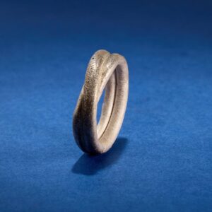 Anillo de plata creado artesanalmente pieza única